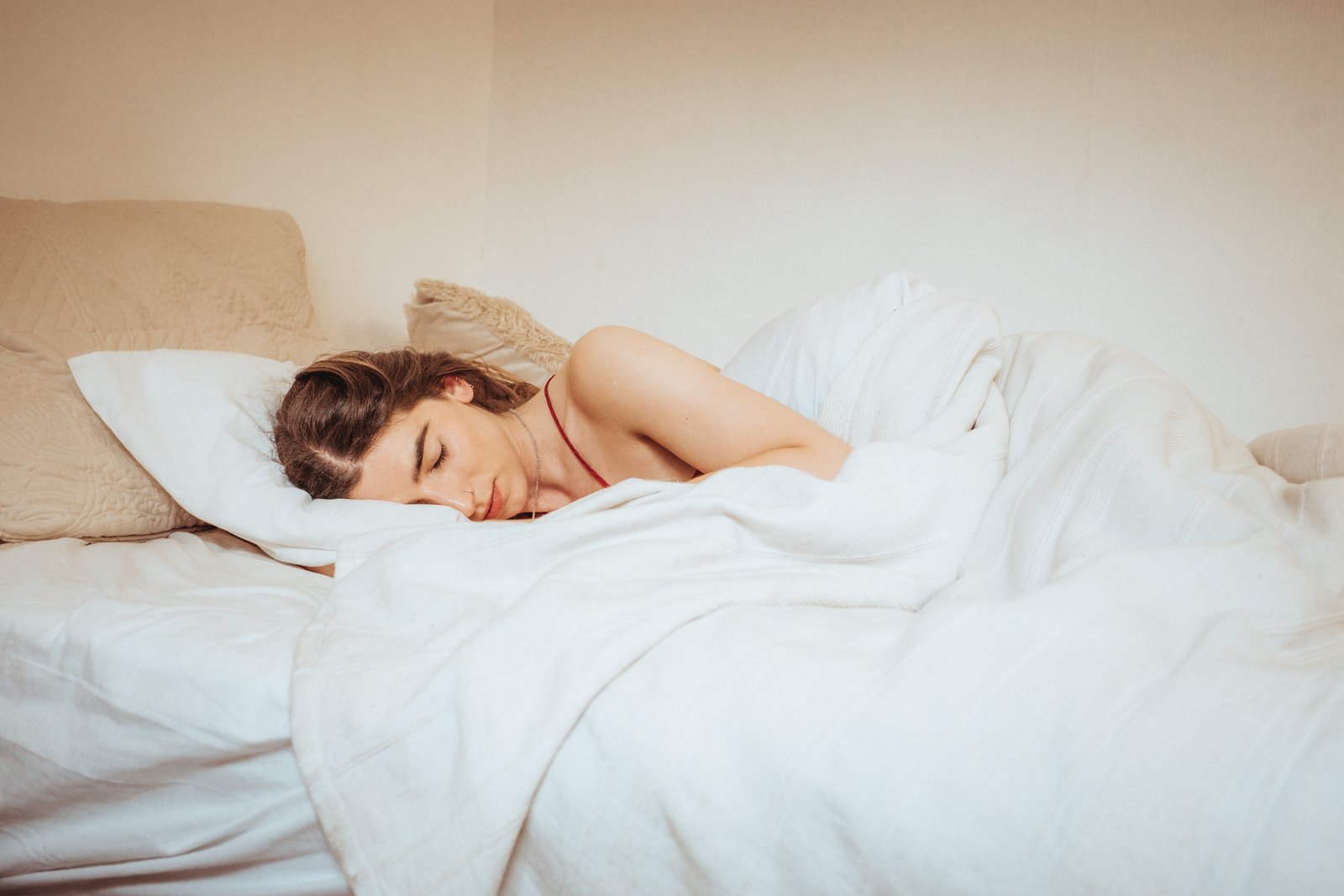 ESPECIALISTA DE LA PSIQUIATRÍA RECOMIENDA ADOPTAR HÁBITOS DE SUEÑO SALUDABLES