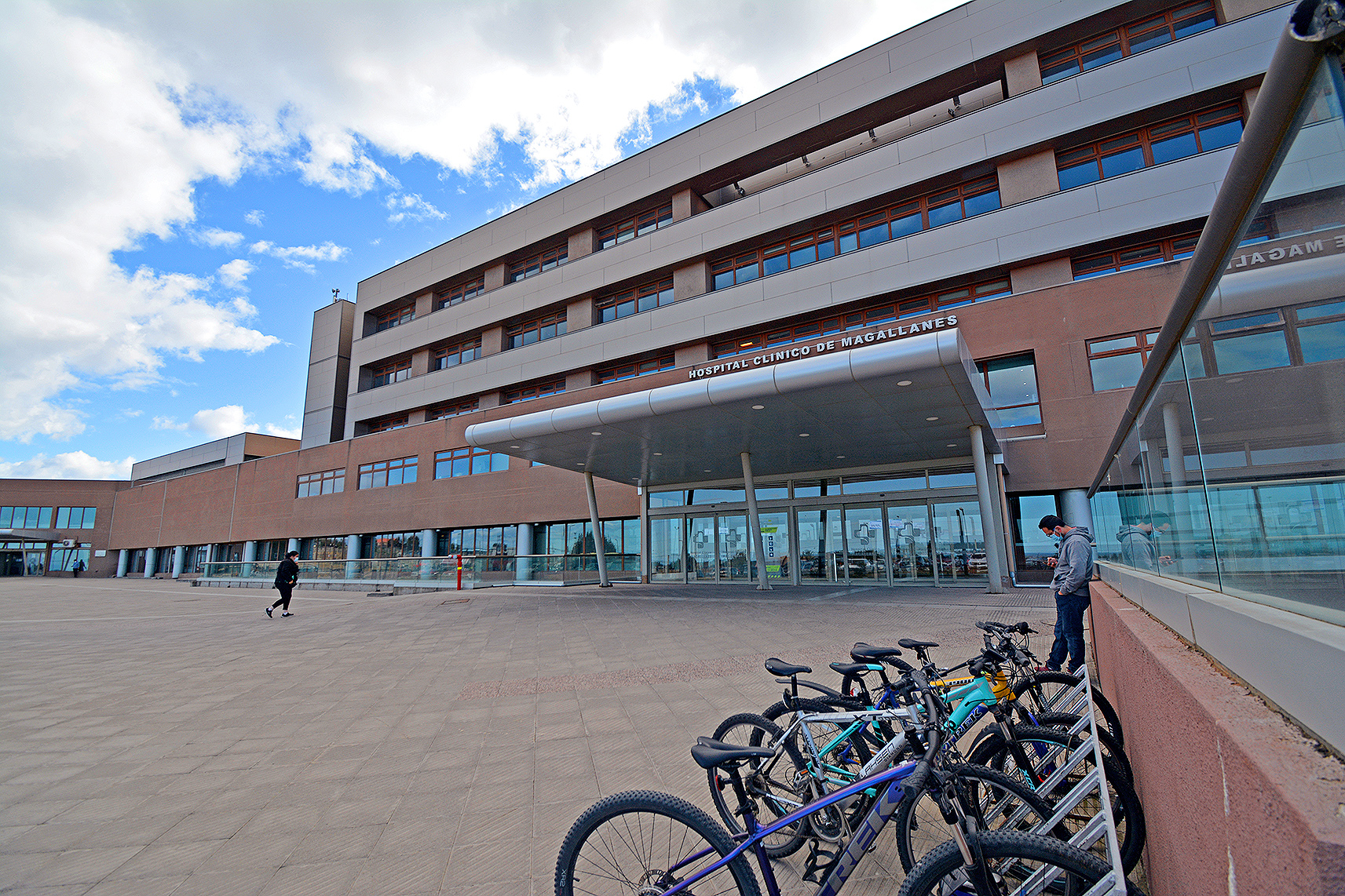 “Llegamos a triplicar y cuadruplicar el requerimiento de camas críticas”